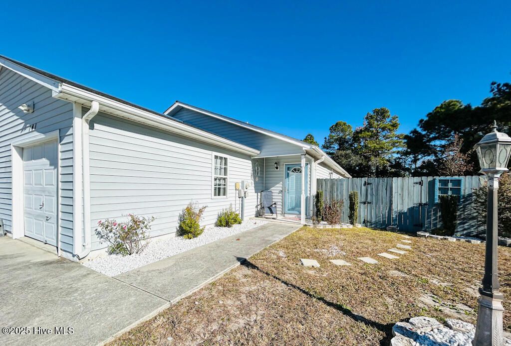 Photo of 141 Charlton Road, Hubert, NC 28539 (MLS # 100540831)