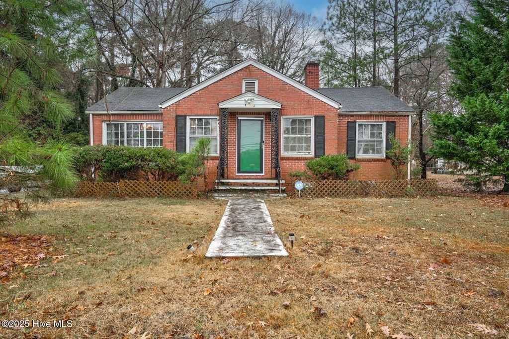 Photo of 2600 N Main Street, Tarboro, NC 27886 (MLS # 100544014)
