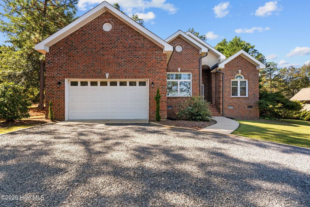Photo of 136 Andrews Drive, West End, NC 27376 (MLS # 100535541)