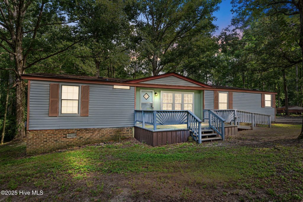 Photo of 254 Warwick Drive, Pinetops, NC 27864 (MLS # 100528437)