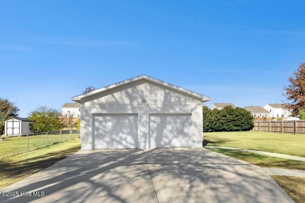 Photo of 132 Yellow Stone Lane, Smithfield, NC 27577 (MLS # 100541957)