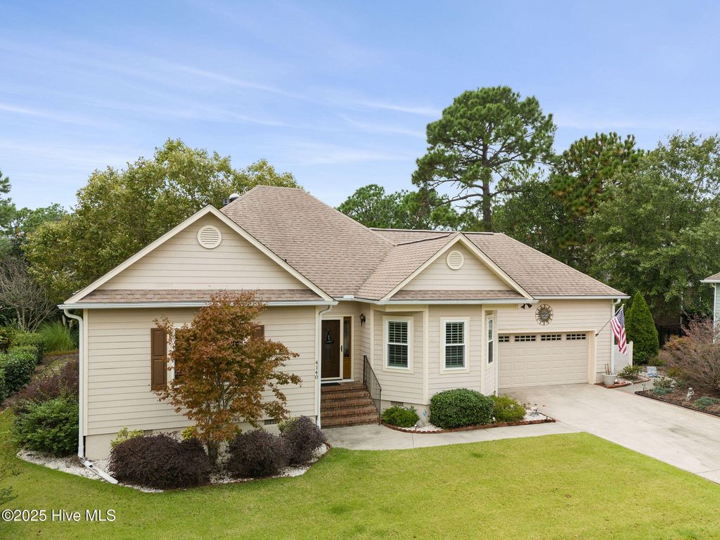 Photo of 4140 Churchill Circle SE, Southport, NC 28461 (MLS # 100537327)