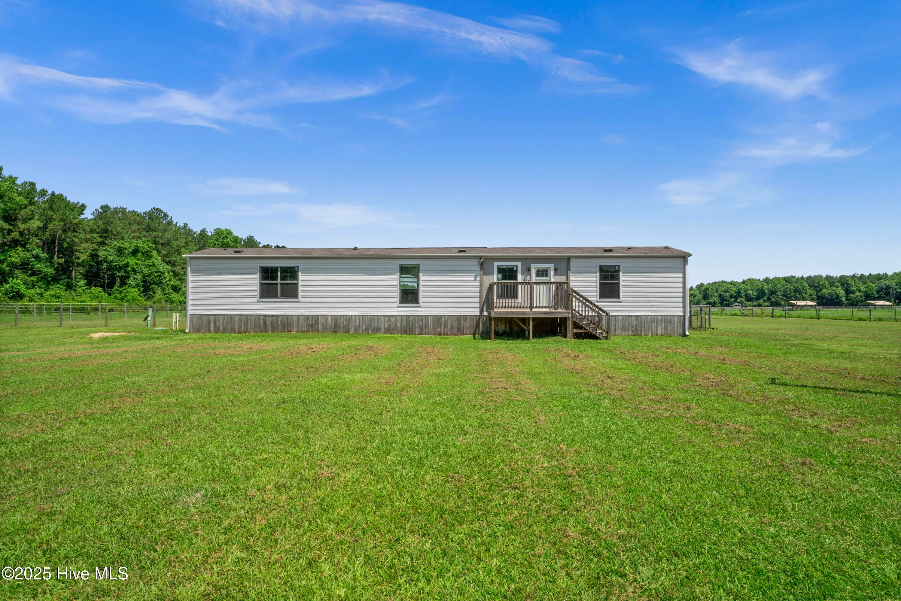 Burgaw, North Carolina 28425, United States, 3 Bedrooms Bedrooms, ,2 BathroomsBathrooms,Residential,Active,163800