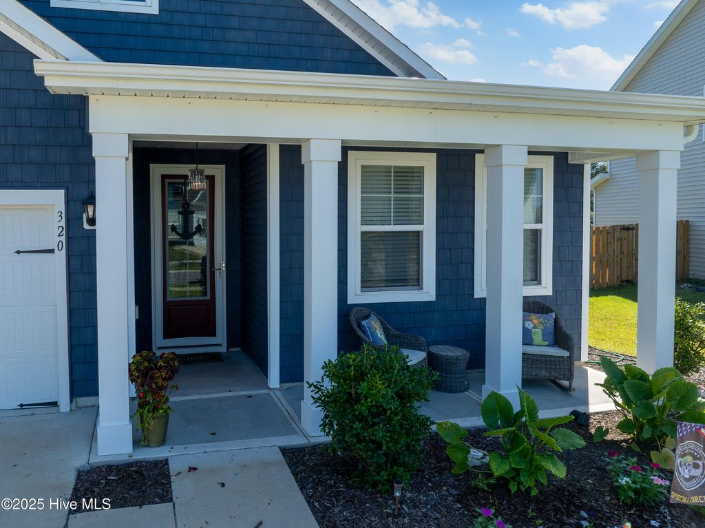 Photo of 320 Edgewater Way, Surf City, NC 28445 (MLS # 100525198)