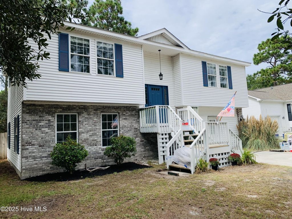 Photo of 1041 Long Leaf Road, Boiling Spring Lakes, NC 28461 (MLS # 100533928)