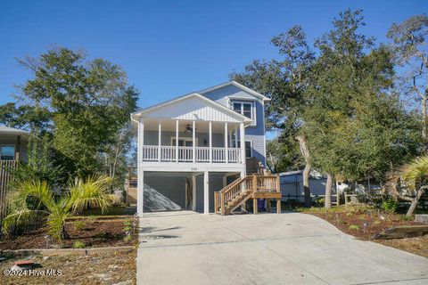 A home in Oak Island