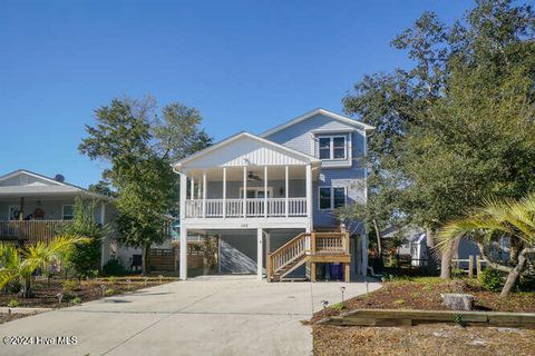 A home in Oak Island