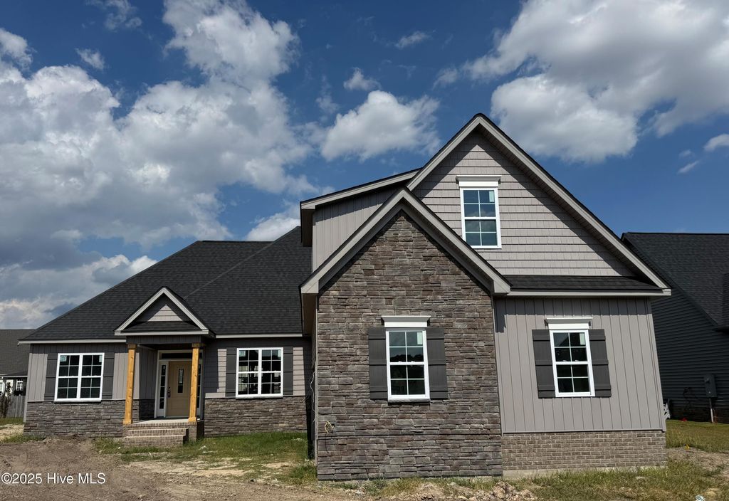 Photo of 424 Southbridge Court, Winterville, NC 28590 (MLS # 100532714)