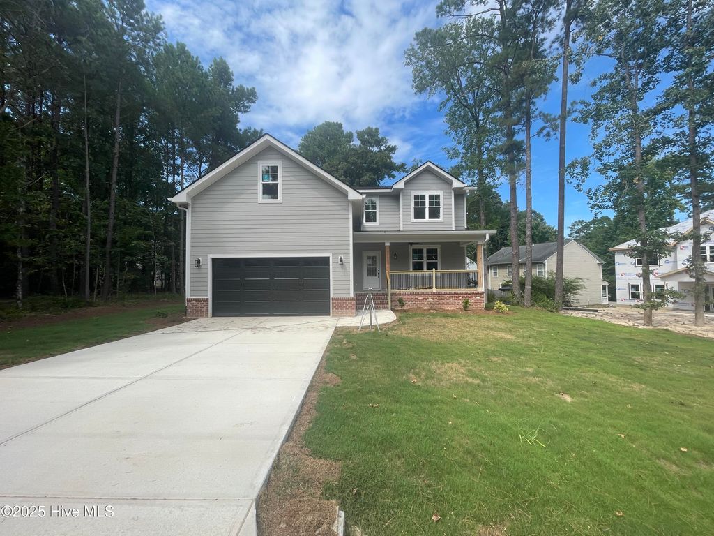 Photo of 859 Blue Bird Drive, Vass, NC 28394 (MLS # 100491312)
