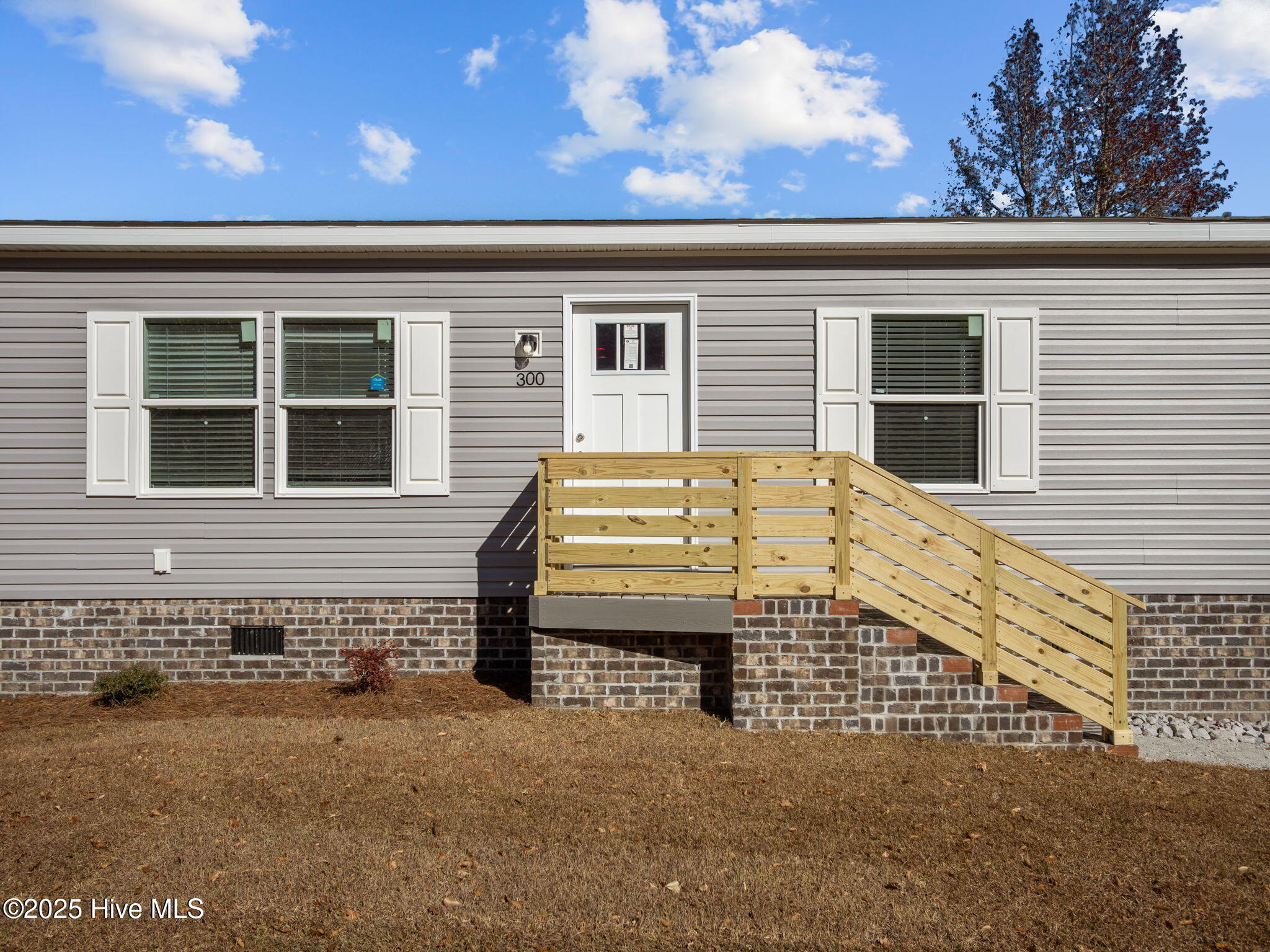 300 N Red Maple Court