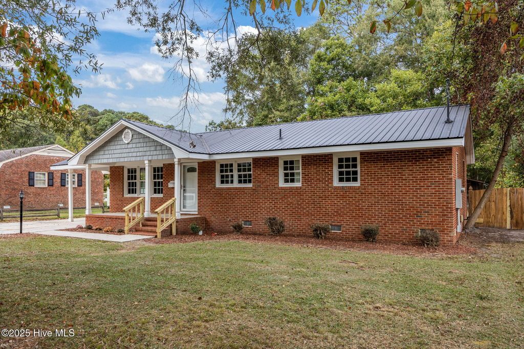 Photo of 4113 Melissa Drive, Farmville, NC 27828 (MLS # 100535728)