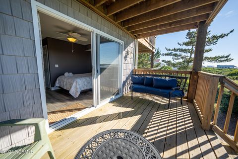 A home in North Topsail Beach