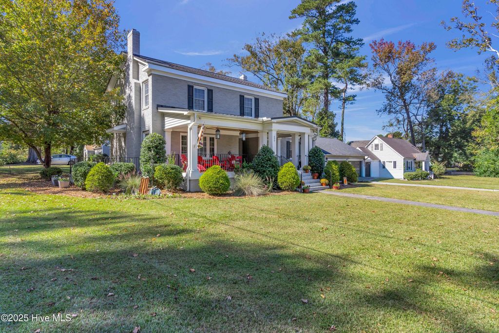 Photo of 220 S Duplin Street, Wallace, NC 28466 (MLS # 100537884)