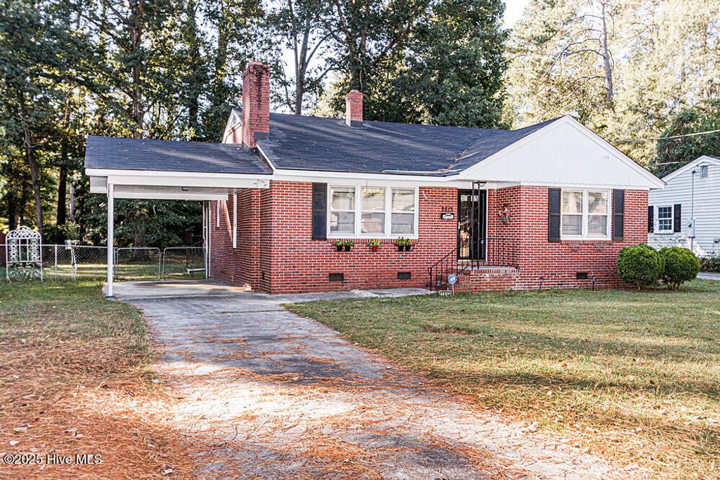 Photo of 2813 Amherst Road, Rocky Mount, NC 27804 (MLS # 100533965)