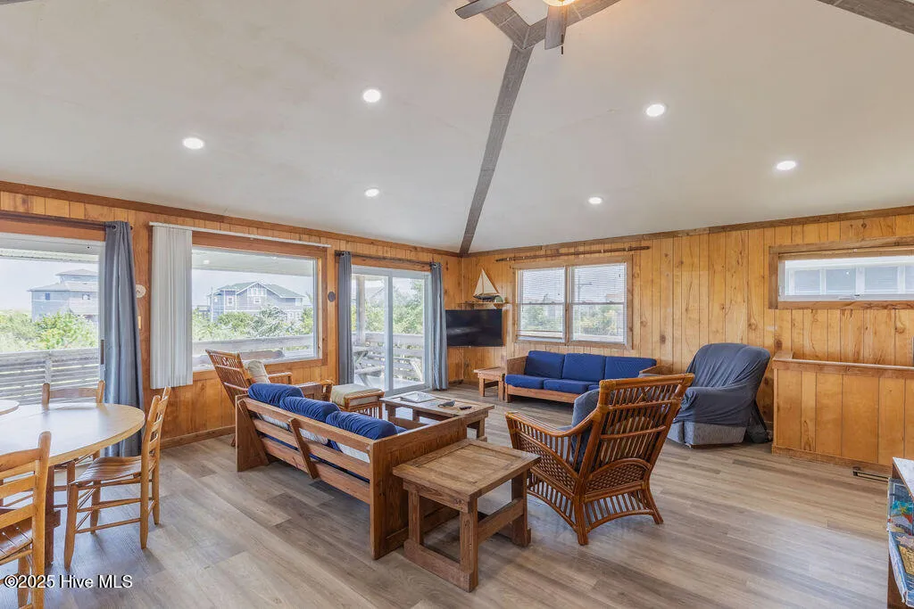 Salvo, North Carolina 27972, United States, 4 Bedrooms Bedrooms, ,2 BathroomsBathrooms,Residential,Active,18461