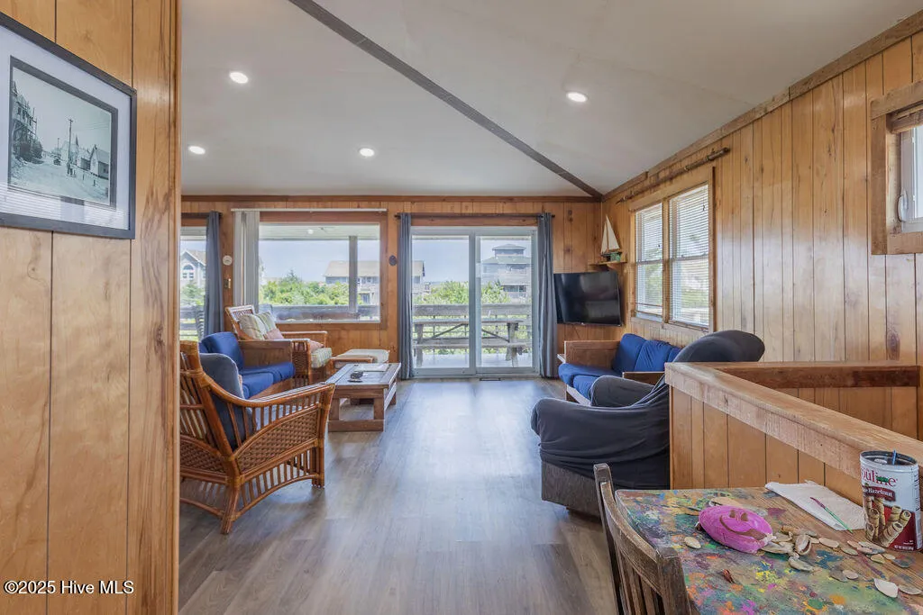 Salvo, North Carolina 27972, United States, 4 Bedrooms Bedrooms, ,2 BathroomsBathrooms,Residential,Active,18461