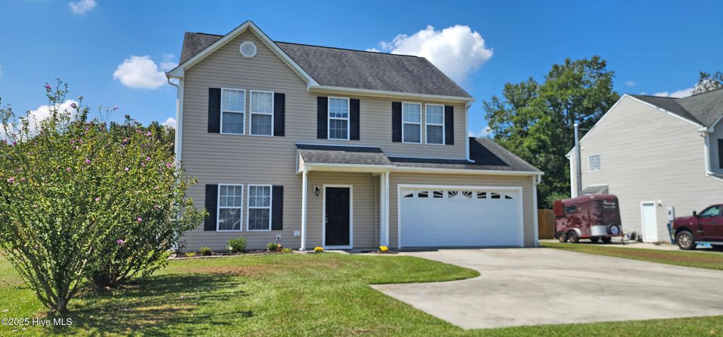 Photo of 523 Huffmantown Road, Richlands, NC 28574 (MLS # 100530616)