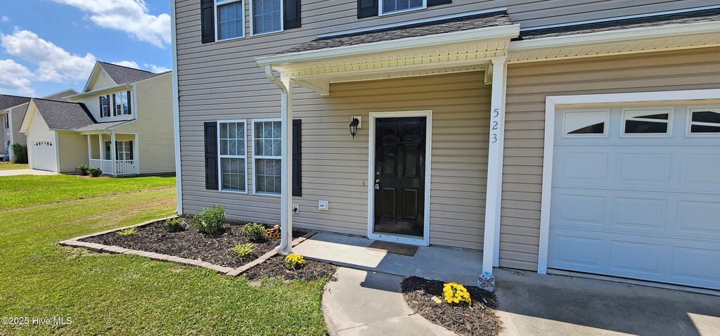 Photo of 523 Huffmantown Road, Richlands, NC 28574 (MLS # 100530616)