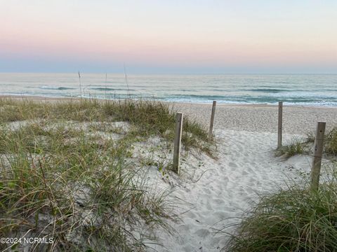 A home in North Topsail Beach