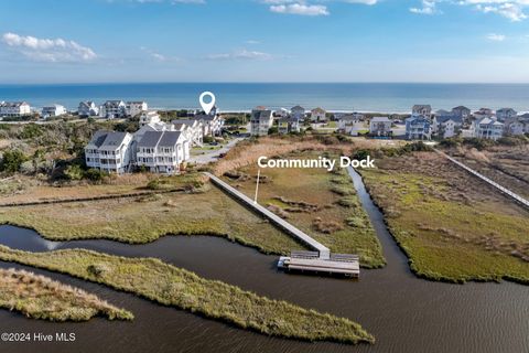 A home in North Topsail Beach