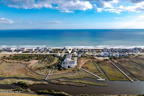 A home in North Topsail Beach