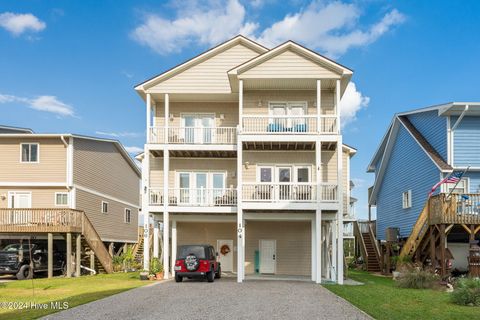 A home in North Topsail Beach