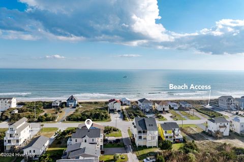 A home in North Topsail Beach