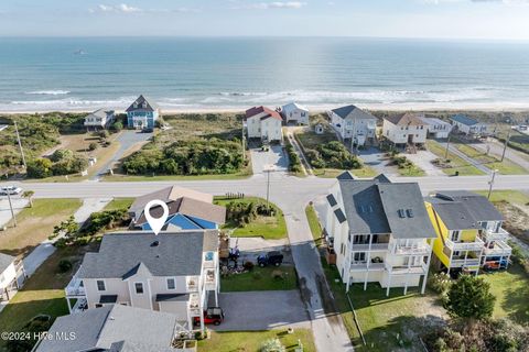 A home in North Topsail Beach