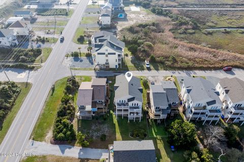 A home in North Topsail Beach