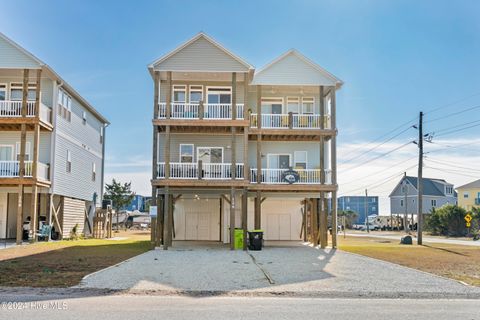 A home in North Topsail Beach