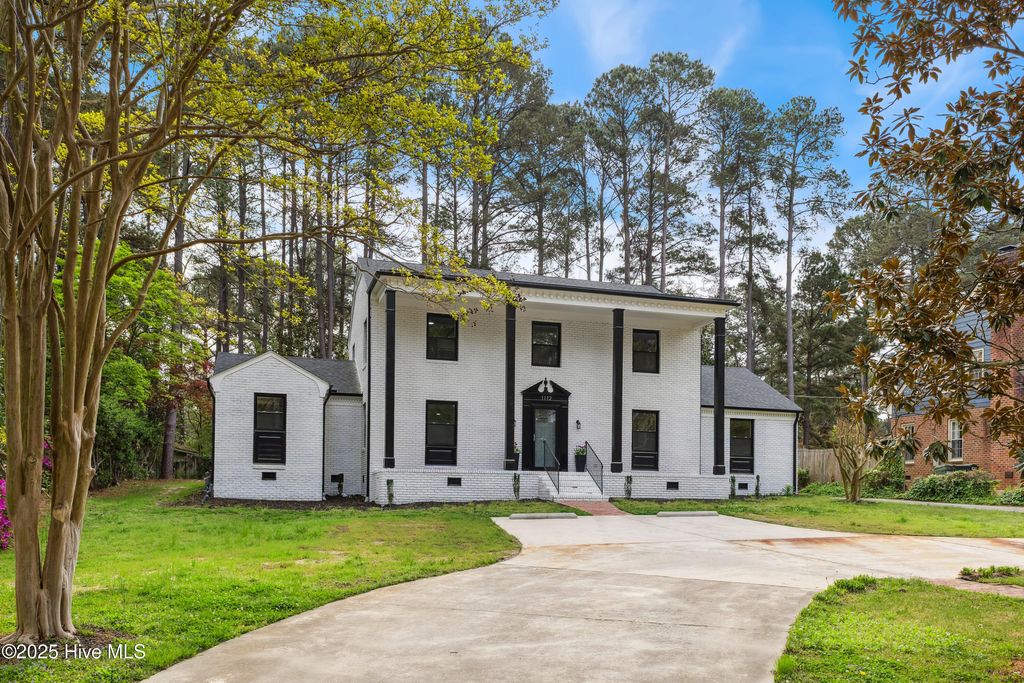 Photo of 1112 Lakeside Drive NW, Wilson, NC 27896 (MLS # 100514468)