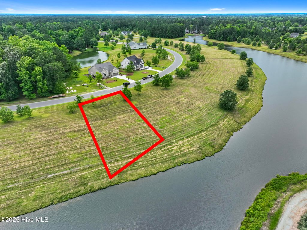 Photo of 130 Sycamore Lakes Drive, Wallace, NC 28466 (MLS # 100514273)