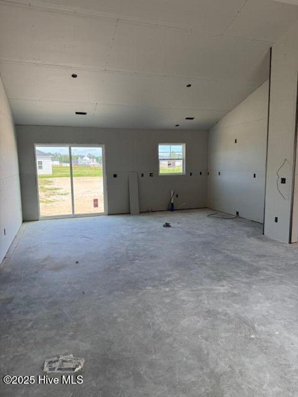 Photo of 404 Windermere Road, Hubert, NC 28539 (MLS # 100519084)