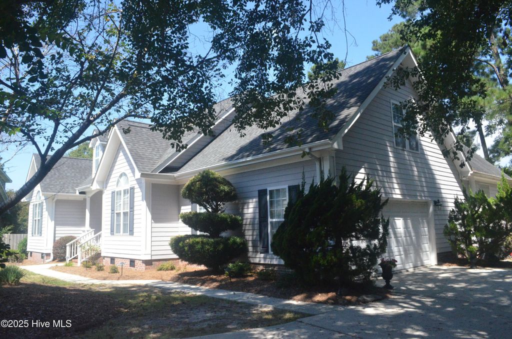 Photo of 5800 Seabuoy Circle, Wilmington, NC 28409 (MLS # 100530364)
