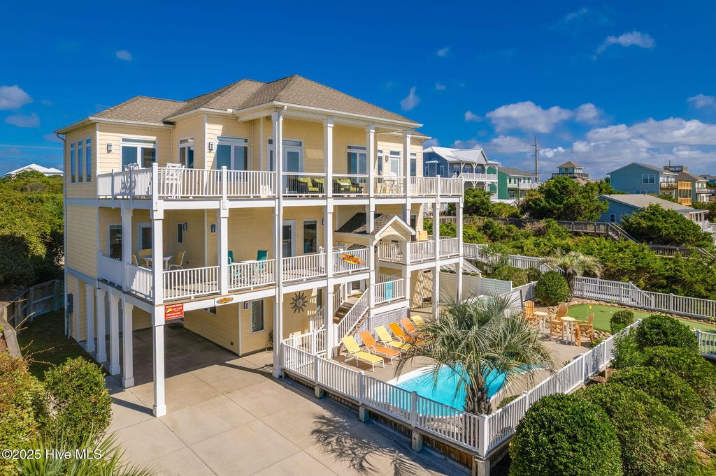 Photo of 1010 Ocean Drive, Emerald Isle, NC 28594 (MLS # 100536306)