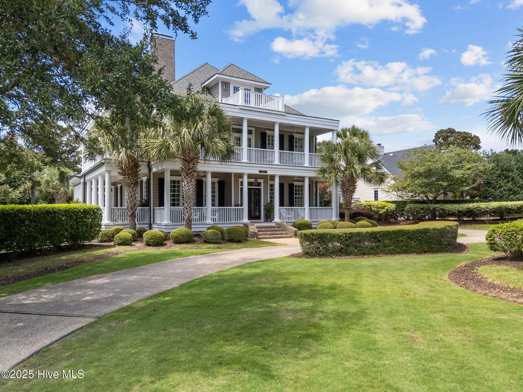 Photo of 1104 Shelter Cove Place, Wilmington, NC 28405 (MLS # 100523912)