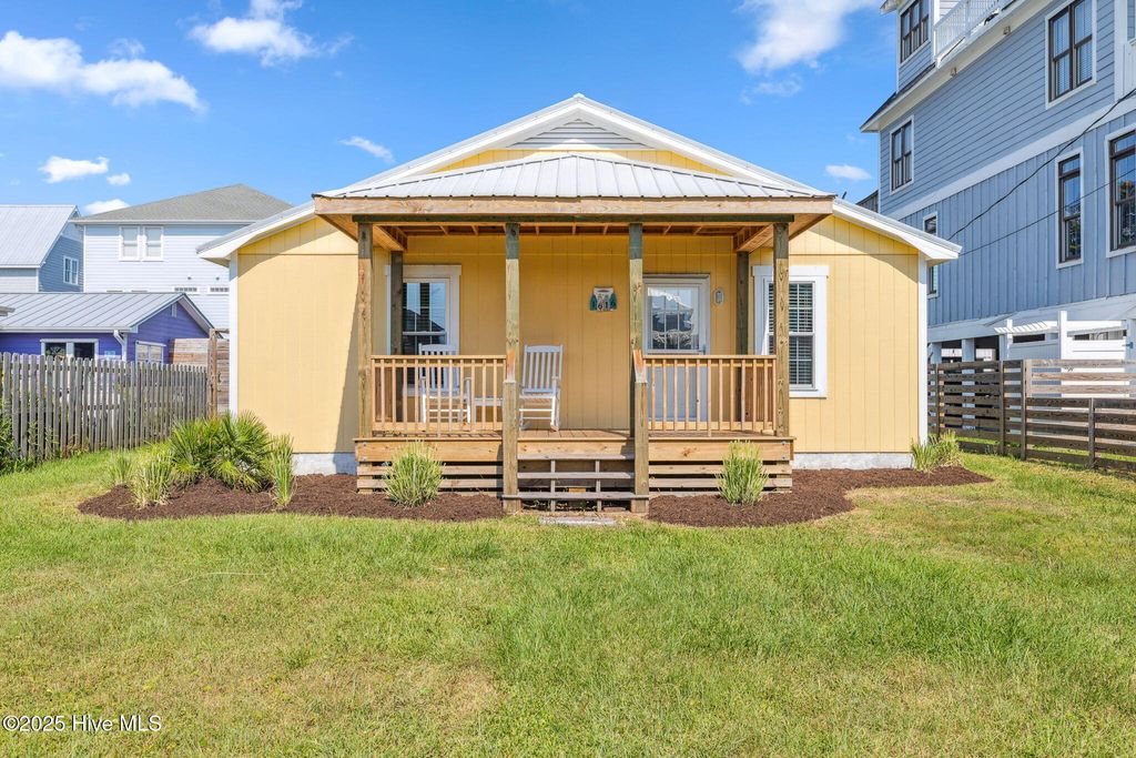 Photo of 1616 Bonito Lane, Carolina Beach, NC 28428 (MLS # 100522051)