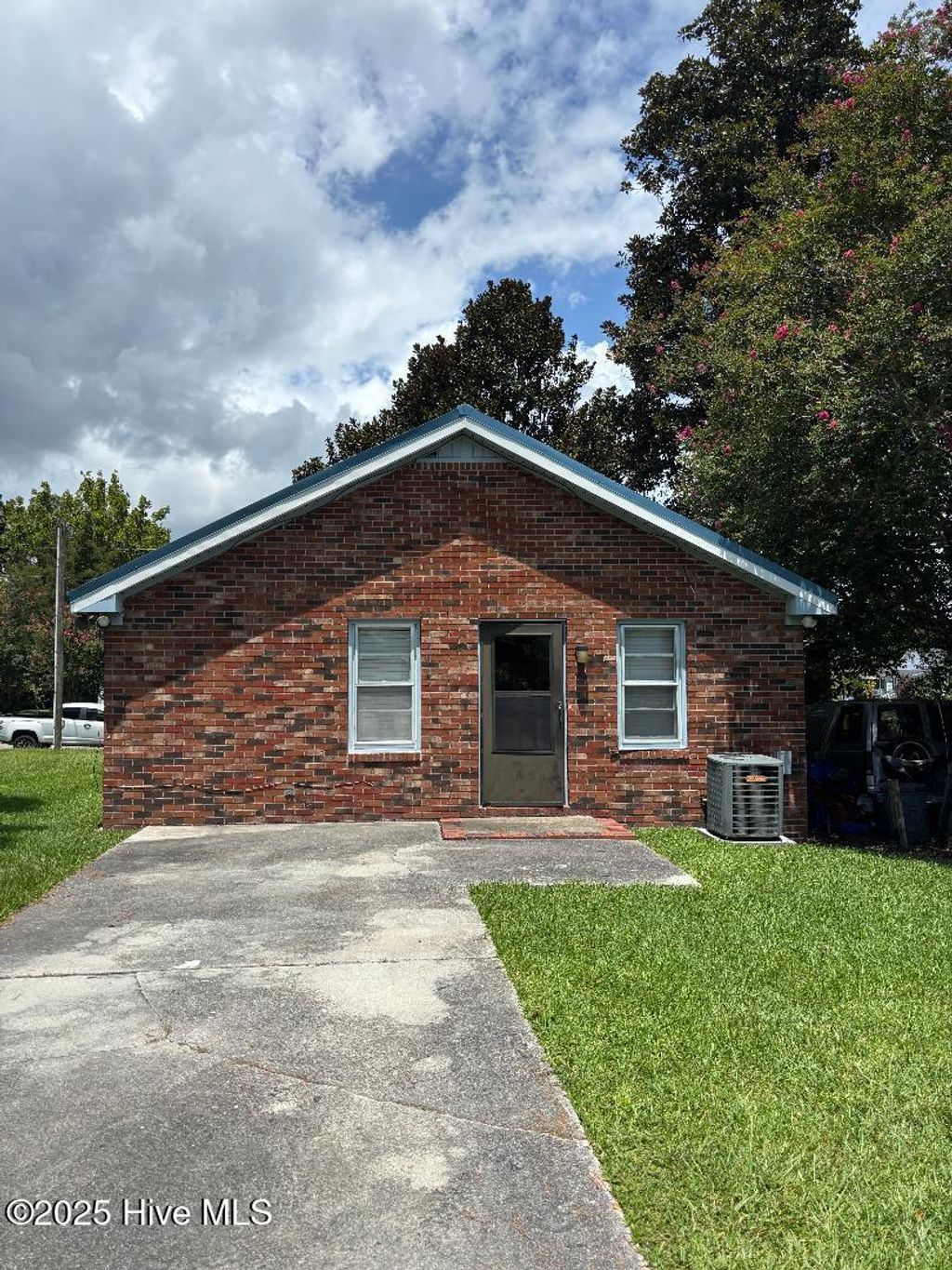 Photo of 1314 Queen Street, Wilmington, NC 28401 (MLS # 100524960)