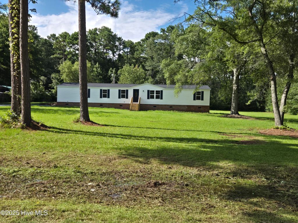 Photo of 288 Lanier Avenue, Rocky Point, NC 28457 (MLS # 100523808)