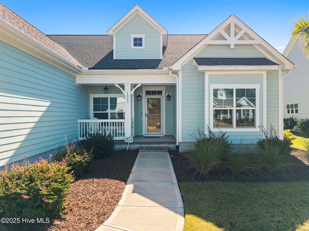 Photo of 1337 Landover Drive SW, Ocean Isle Beach, NC 28469 (MLS # 100534484)