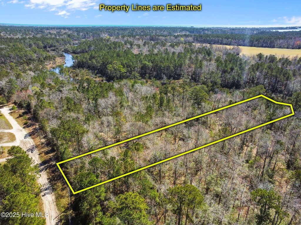 Photo of 312 Clearview Drive, Holly Ridge, NC 28445 (MLS # 100536840)