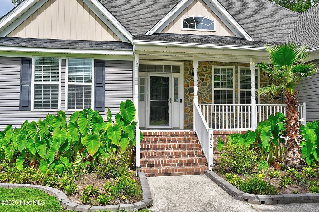 Photo of 103 Whistling Duck Court, Moyock, NC 27958 (MLS # 100498768)