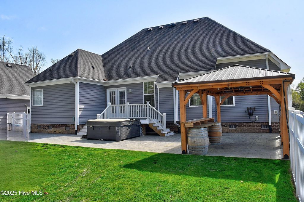 Photo of 103 Whistling Duck Court, Moyock, NC 27958 (MLS # 100498768)