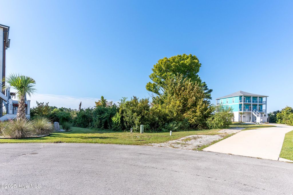 Photo of 614 Seafarers Court, Holly Ridge, NC 28445 (MLS # 100533267)