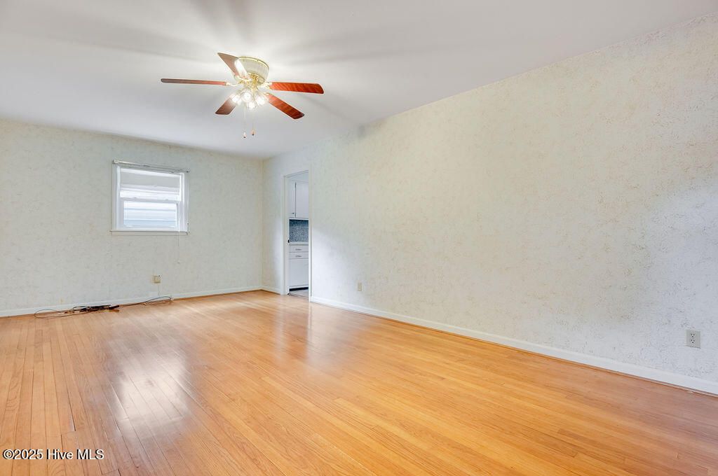 Photo of 117 Puller Drive, Jacksonville, NC 28540 (MLS # 100535093)
