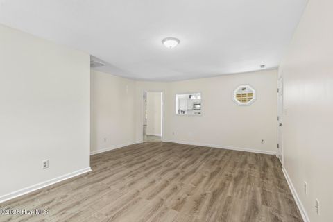 Tiny photo for 301 Brookstone Way, Jacksonville, NC 28546 (MLS # 100539908)
