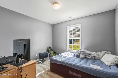 Tiny photo for 301 Brookstone Way, Jacksonville, NC 28546 (MLS # 100539908)