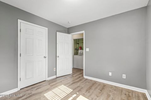 Tiny photo for 301 Brookstone Way, Jacksonville, NC 28546 (MLS # 100539908)