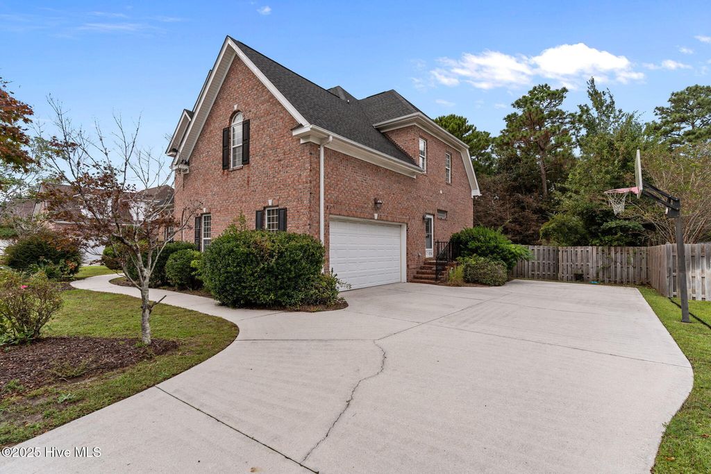 Photo of 4829 Wedgefield Drive, Wilmington, NC 28409 (MLS # 100538095)