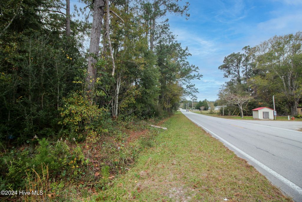 Photo of 861 Roberts Road, Newport, NC 28570 (MLS # 100476978)